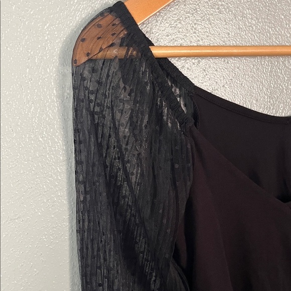 Almost Famous Black Sheer Lace Sleeve Blouse NWT - Picture 4 of 10